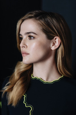 Zoey Deutch pic #904246