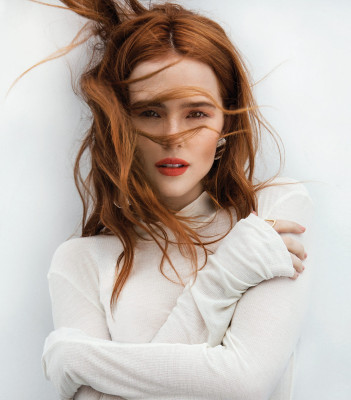 Zoey Deutch pic #1033778