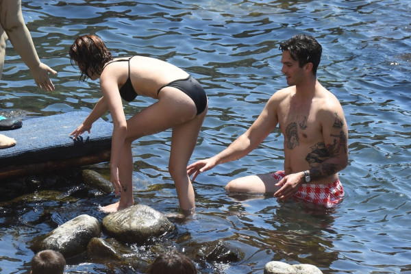 Zoey Deutch pic #1158780