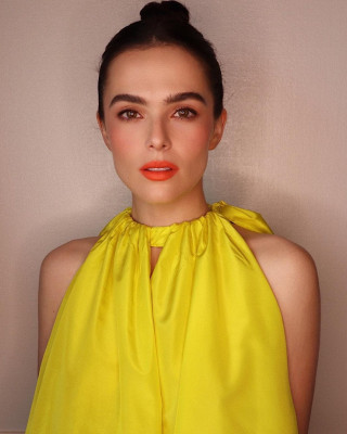 photo 6 in Zoey Deutch gallery [id1300087] 2022-03-28 00:00:00