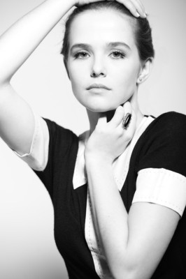 Zoey Deutch pic #666680