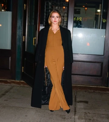 Zoey Deutch pic #1318985