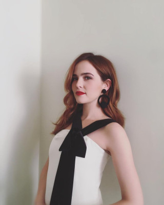 Zoey Deutch pic #943930