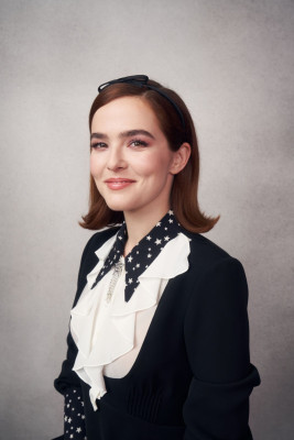 Zoey Deutch pic #1127823