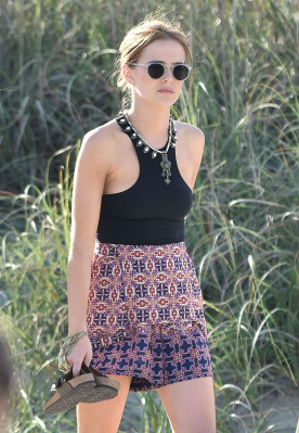 Zoey Deutch pic #775959
