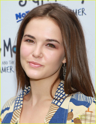 Zoey Deutch pic #626487