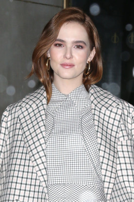 Zoey Deutch pic #1023090