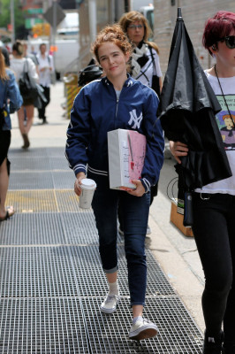 Zoey Deutch pic #933907