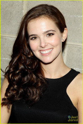 Zoey Deutch pic #666671
