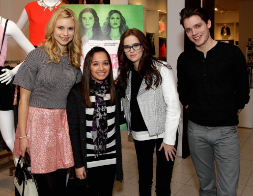 Zoey Deutch pic #668986