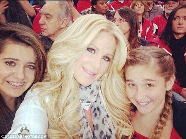 Kim Zolciak's Daughter Is Not Fond Of Her Mom Posting Flirty Pics Of Kroy Biermann