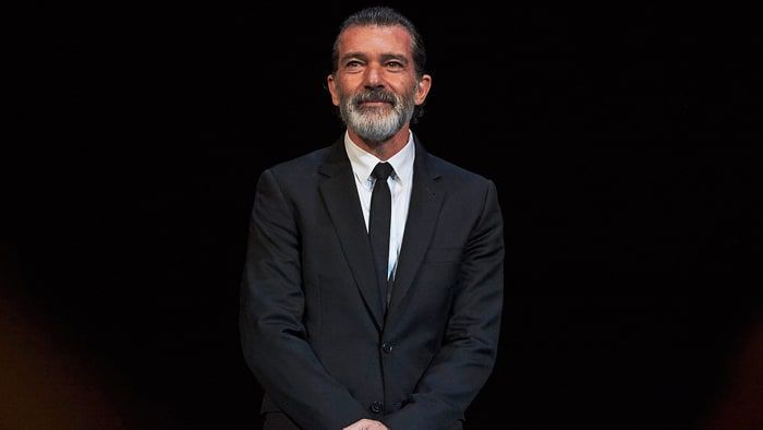 Antonio Banderas Speaks On His Heart Attack