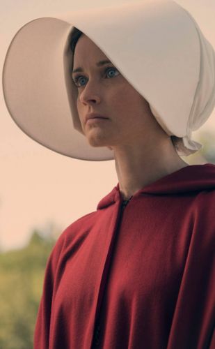 How Will Alexis Bledel Come Back For The Handmaid's Tale Season 2?