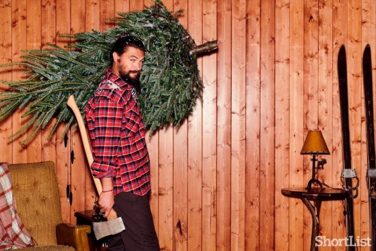 Jason Mamoa starred in the New Year's photoshoot for Short List​