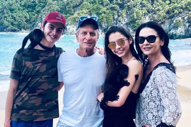 Catherine Zeta-Jones showed, how she spends holidays