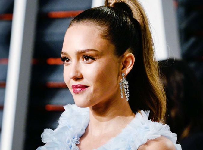 Guess With What Jessica Alba Fixes Creases In The Concealer