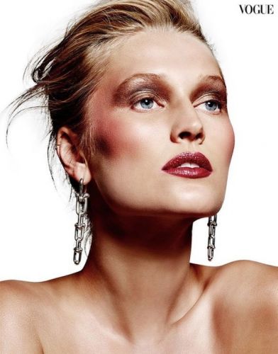 Toni Garrn became the face of Vogue Thailand