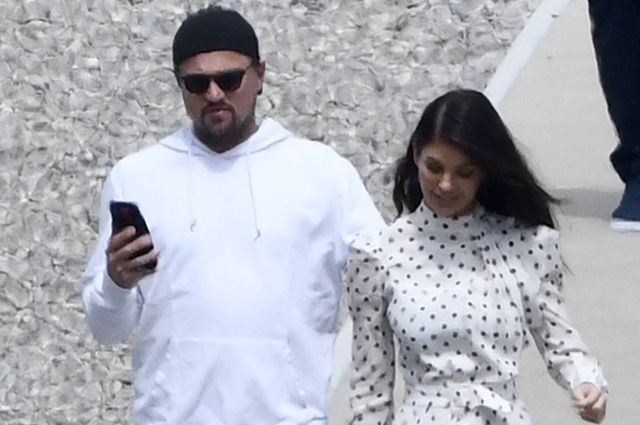 Leonardo DiCaprio got caught with his beloved in Cannes