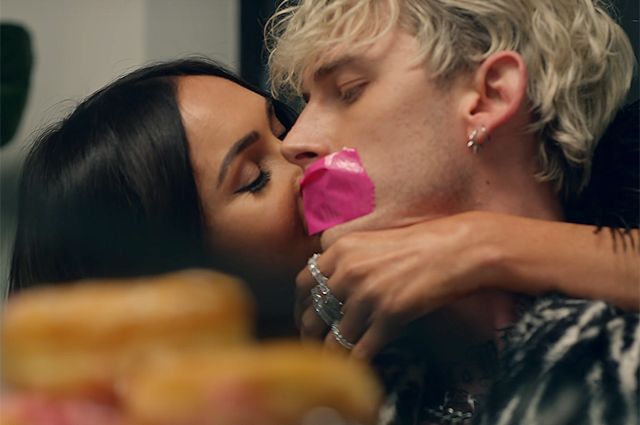 Megan Fox and her boyfriend showed the first joint shot