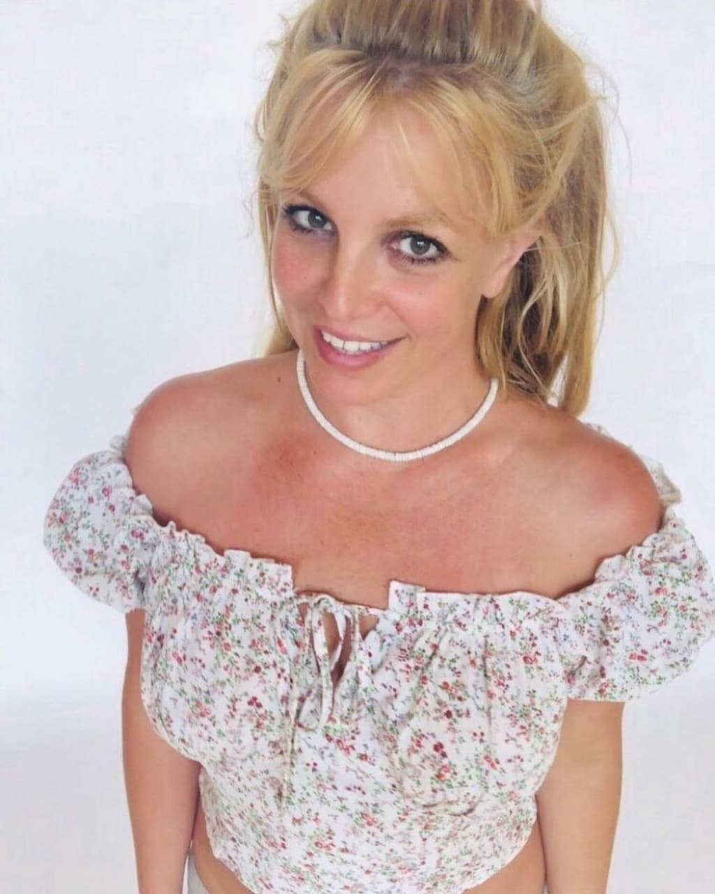 Britney Spears' father suspended from custody