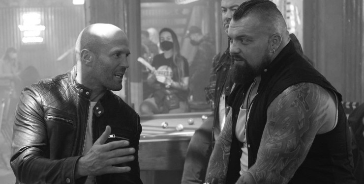 Jason Statham flashed in the company of the world's most muscular man