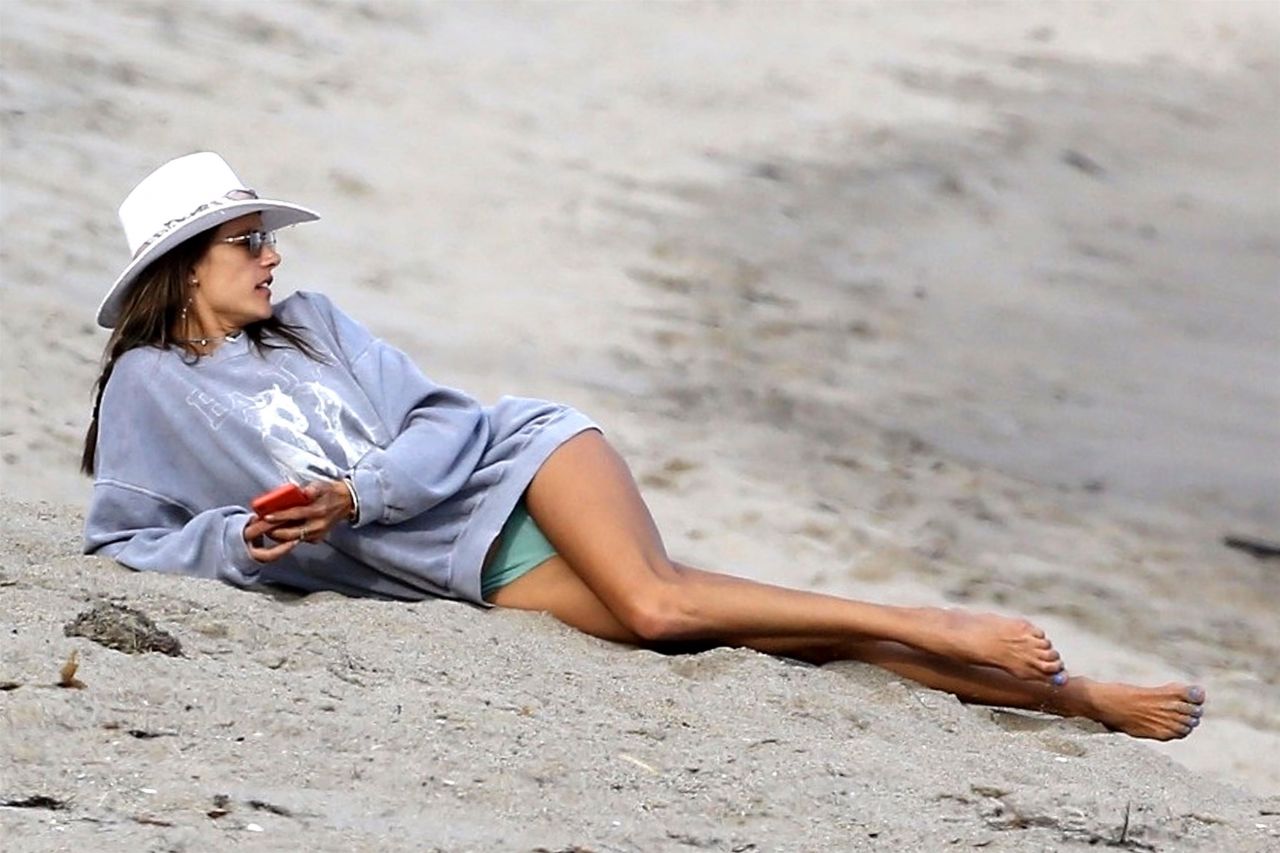Alessandra Ambrosio, photo #1035046