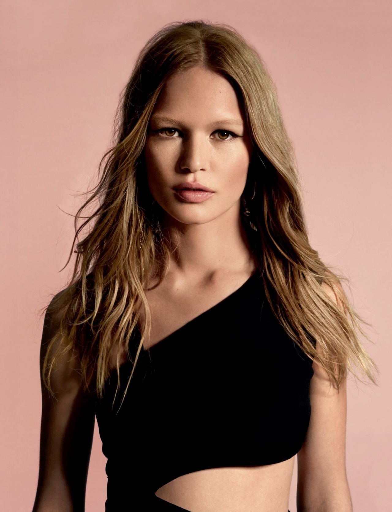 Anna Ewers, photo #928059