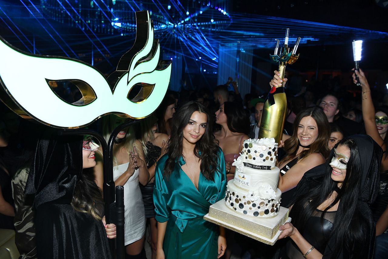 Emily Ratajkowski, photo #855679
