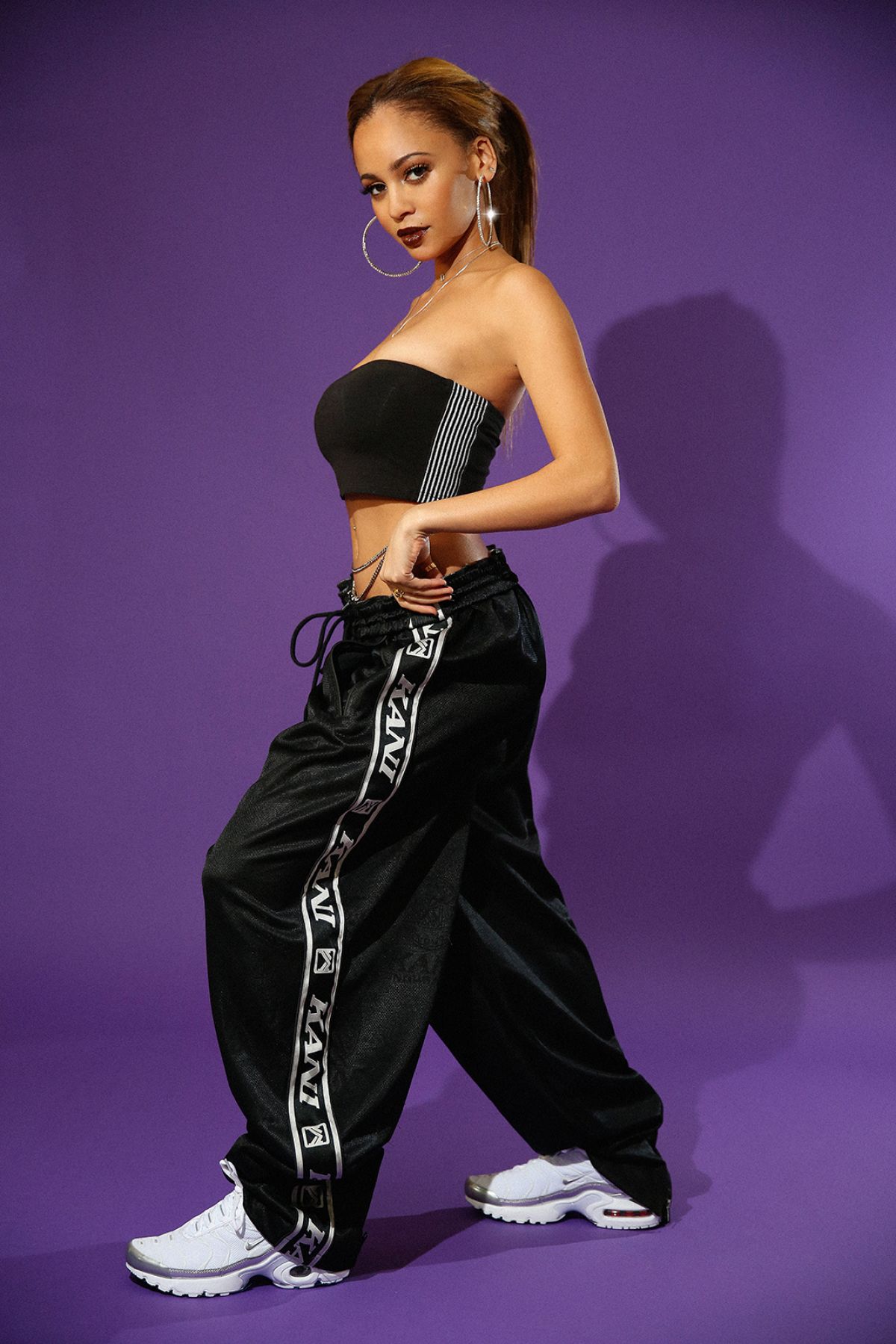 Vanessa Morgan, photo #1012663